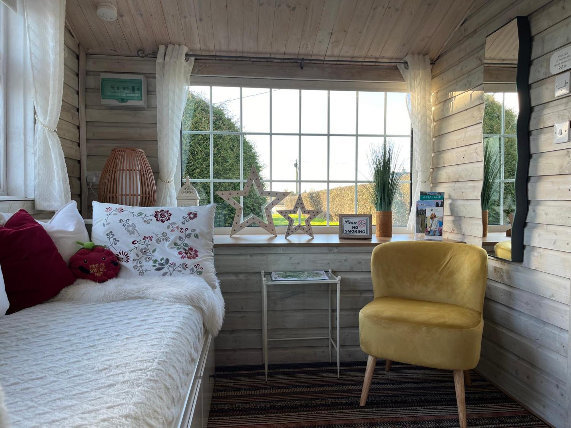 Adorable Cabin In The Countryside Port Laoise Eksteriør billede